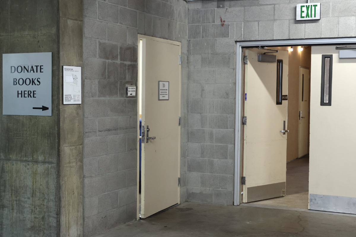 Book donation room in the parking garage of teh Orinda Library